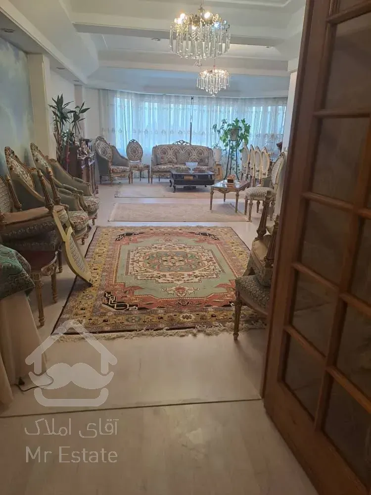 فروش آپارتمان 240 متری در محمودیه