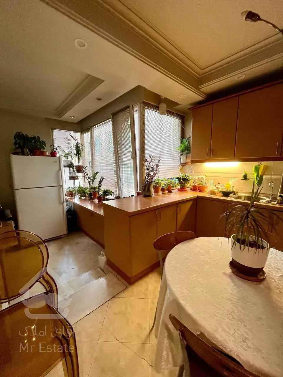 فروش آپارتمان 150 متری در زعفرانیه