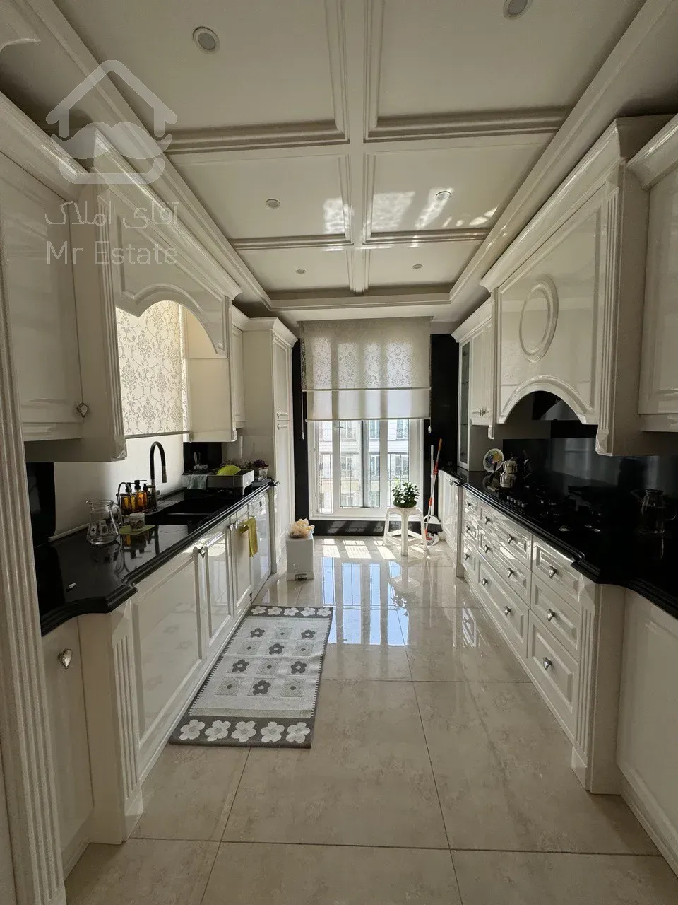 فروش آپارتمان 205 متری در زعفرانیه