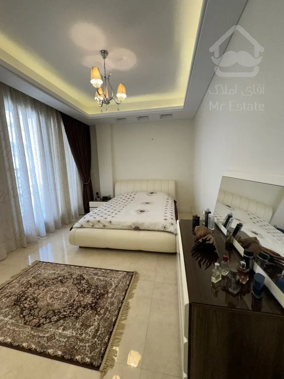 فروش آپارتمان 205 متری در زعفرانیه