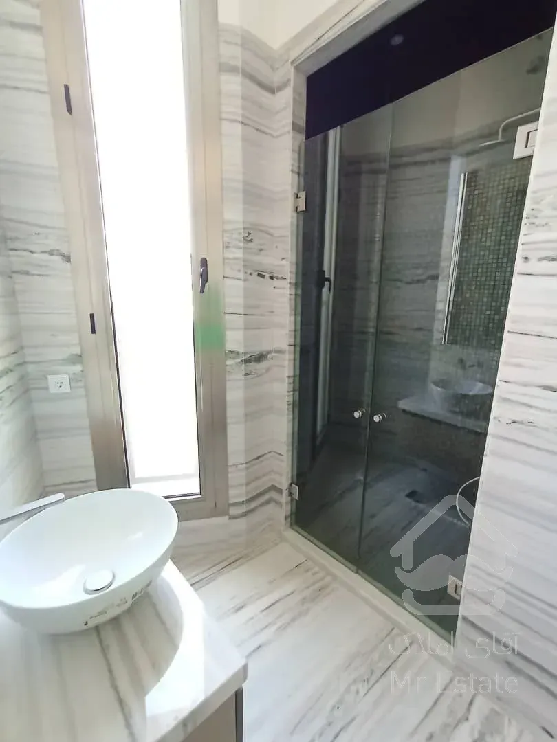 رهن برج 560 متری در زعفرانیه