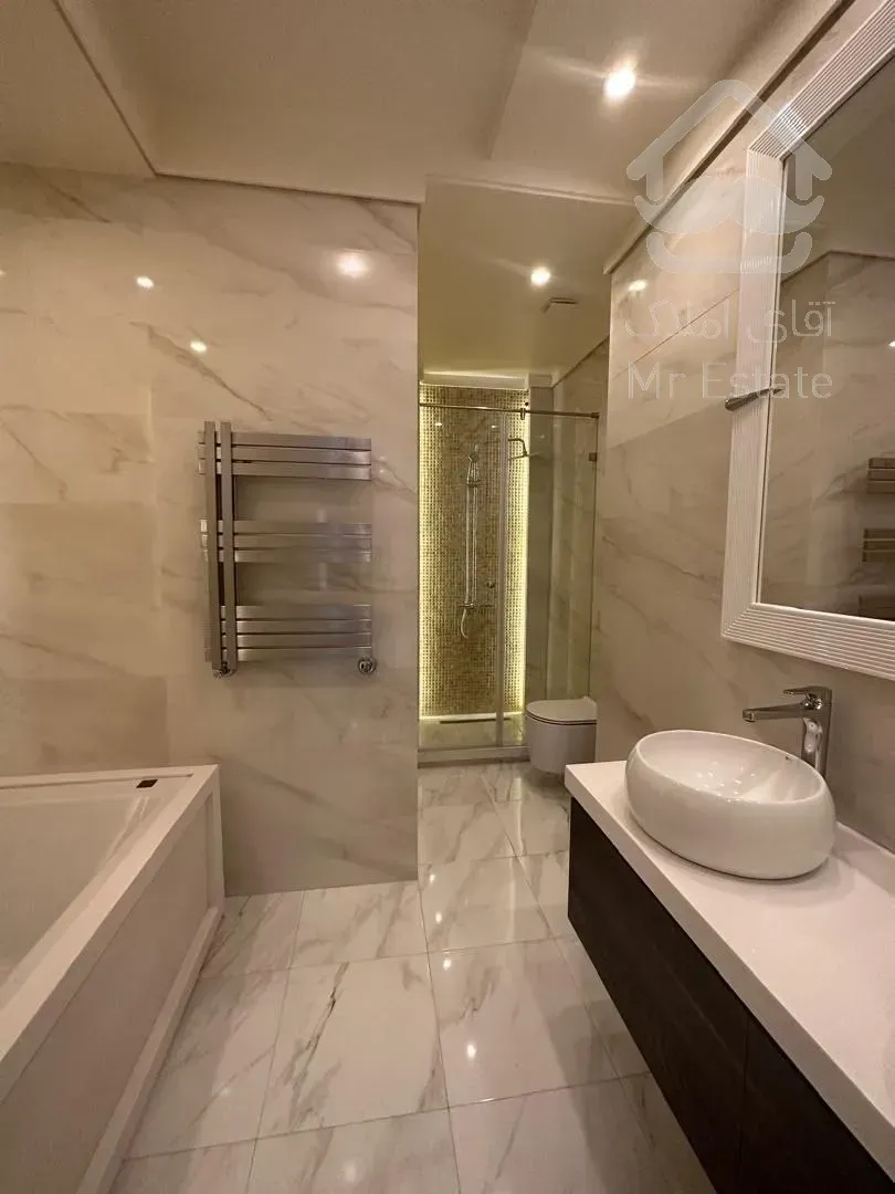 رهن برج 230 متری در ولنجک