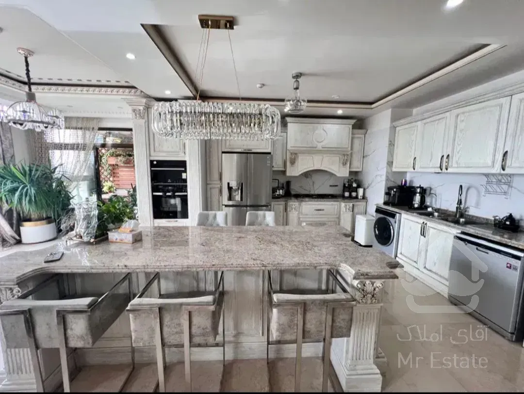 رهن برج باغ 180 متری در محمودیه