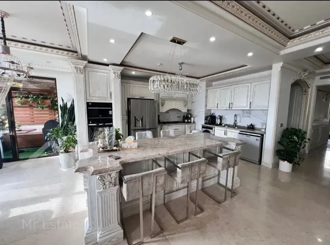 رهن برج باغ 180 متری در محمودیه