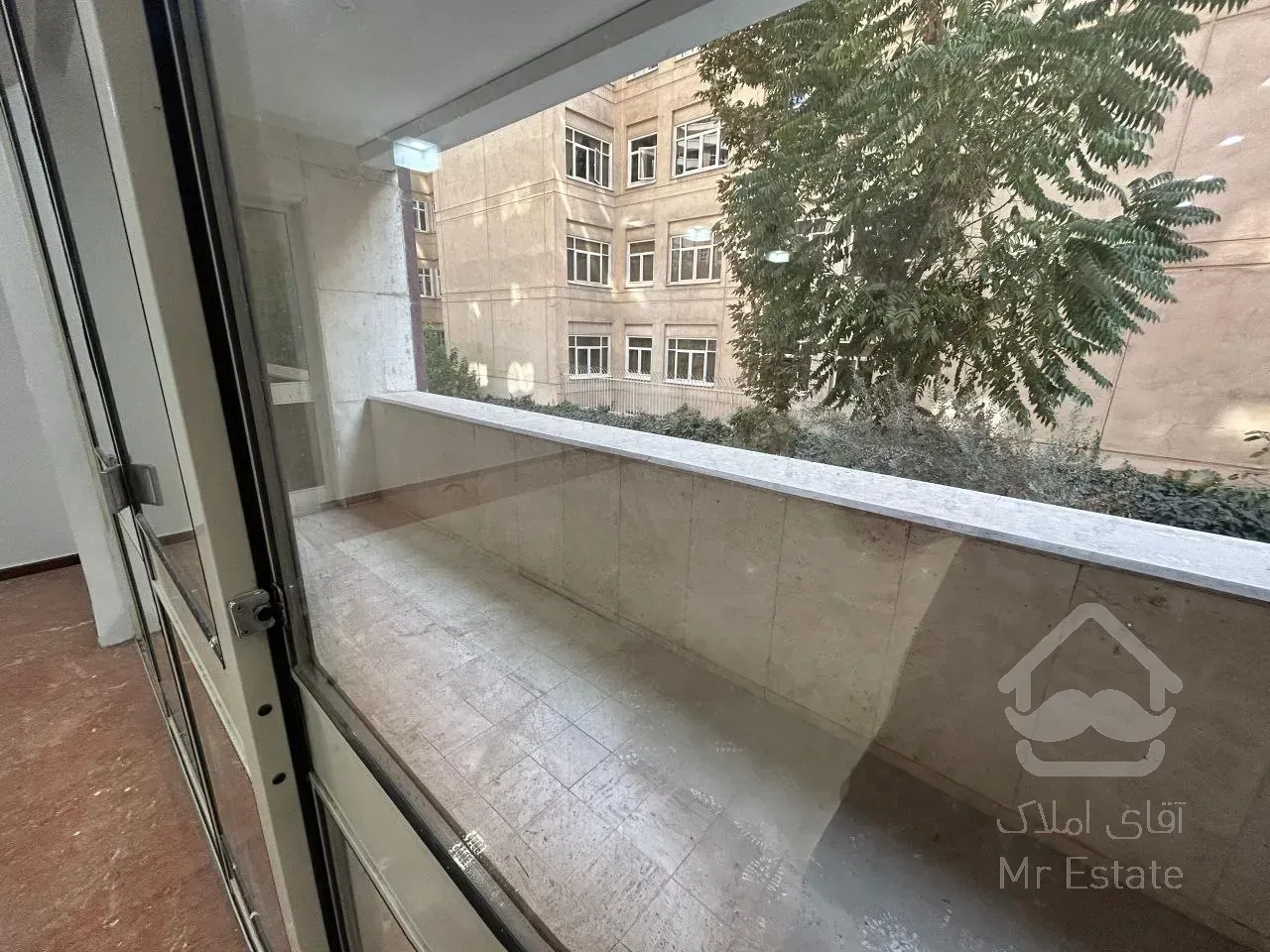 رهن آپارتمان 240 متری در زعفرانیه