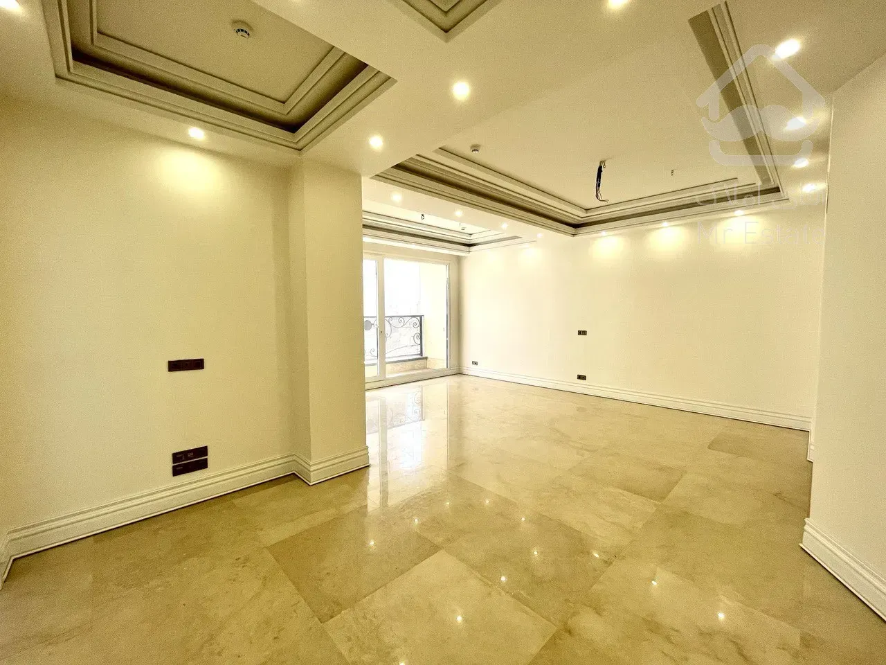 فروش آپارتمان 130 متری در زعفرانیه