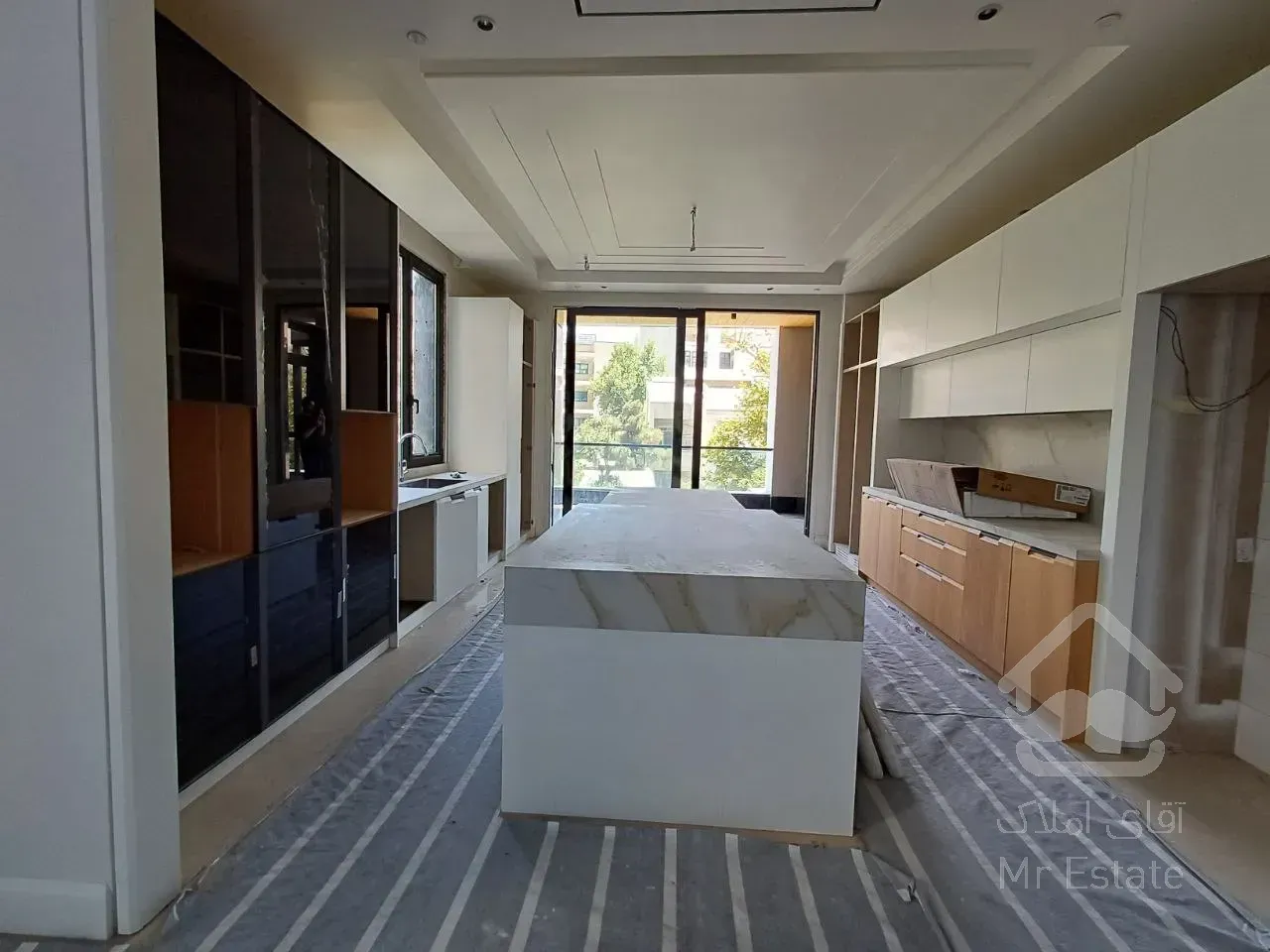 فروش برج باغ 450 متری در زعفرانیه