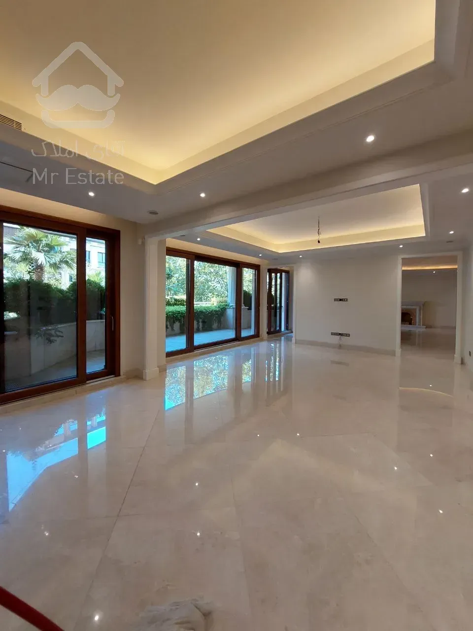 رهن آپارتمان 430 متری در محمودیه