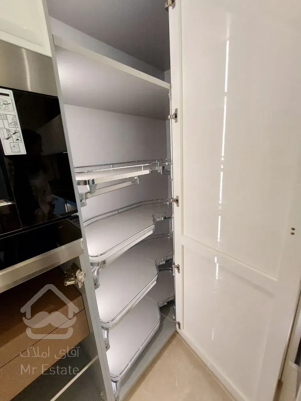 رهن آپارتمان 430 متری در محمودیه