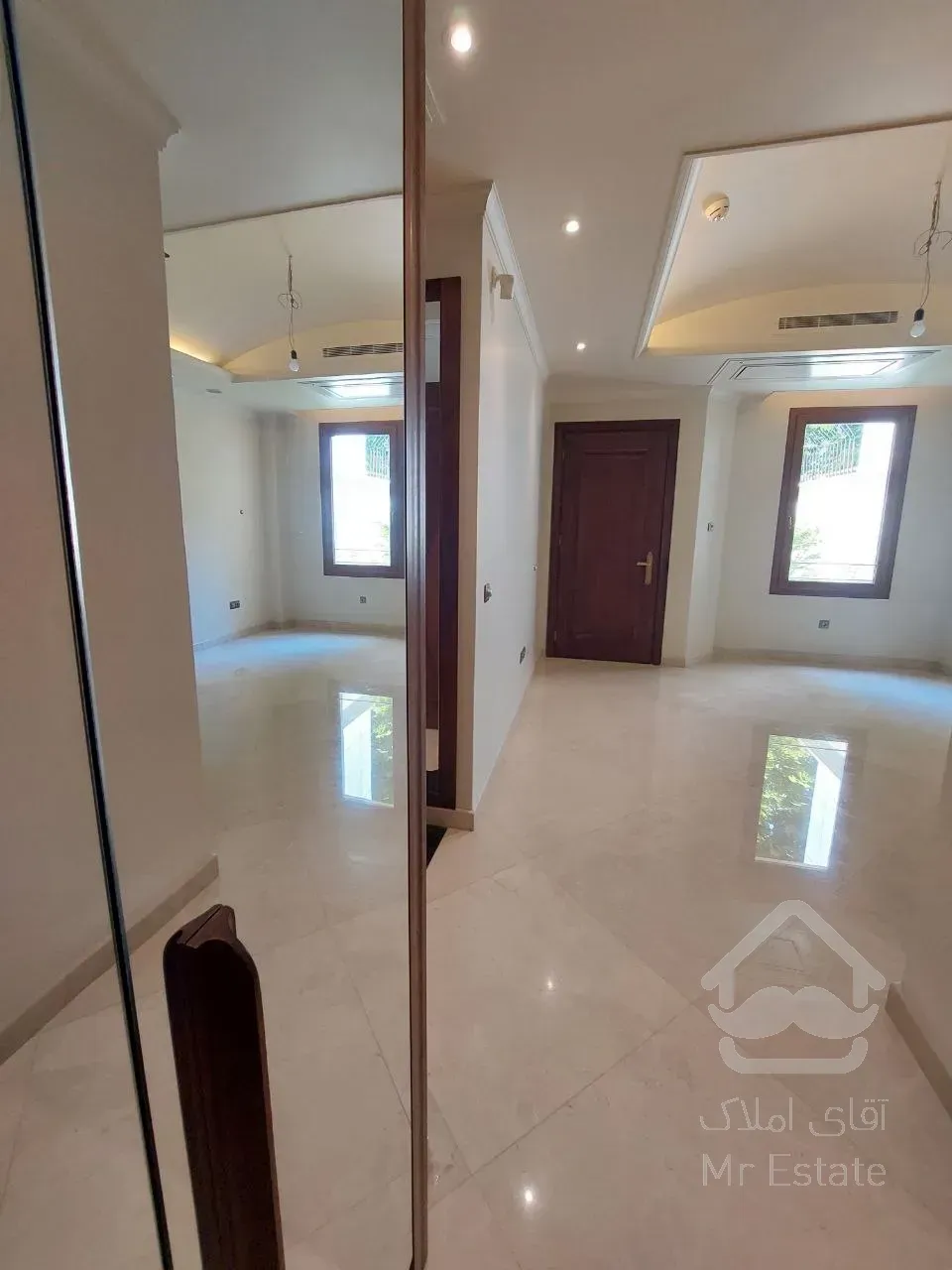 رهن آپارتمان 430 متری در محمودیه