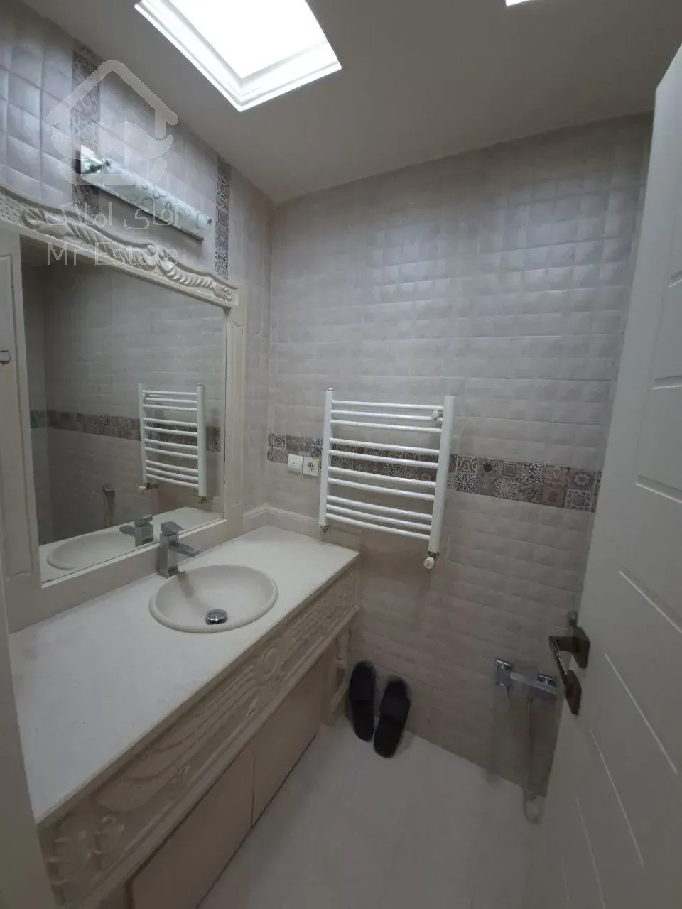 رهن آپارتمان 200 متری در فرشته