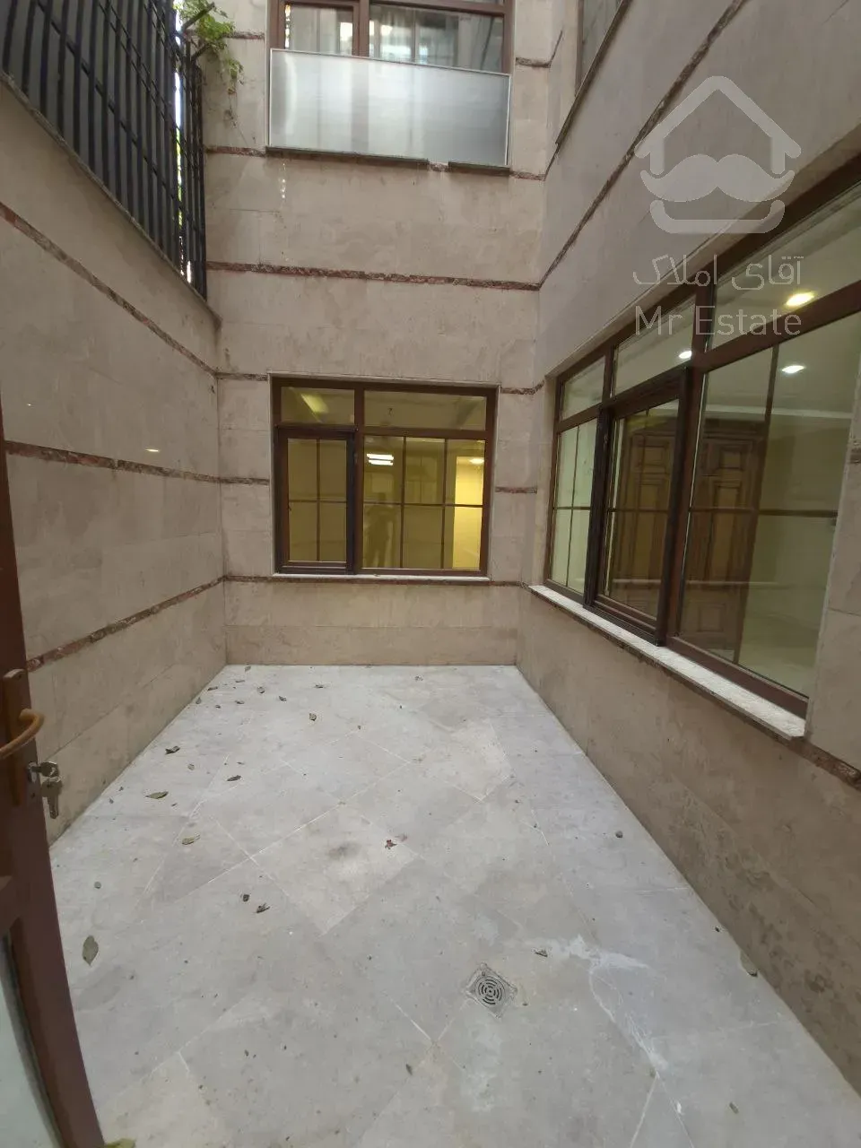 رهن آپارتمان 200 متری در فرشته