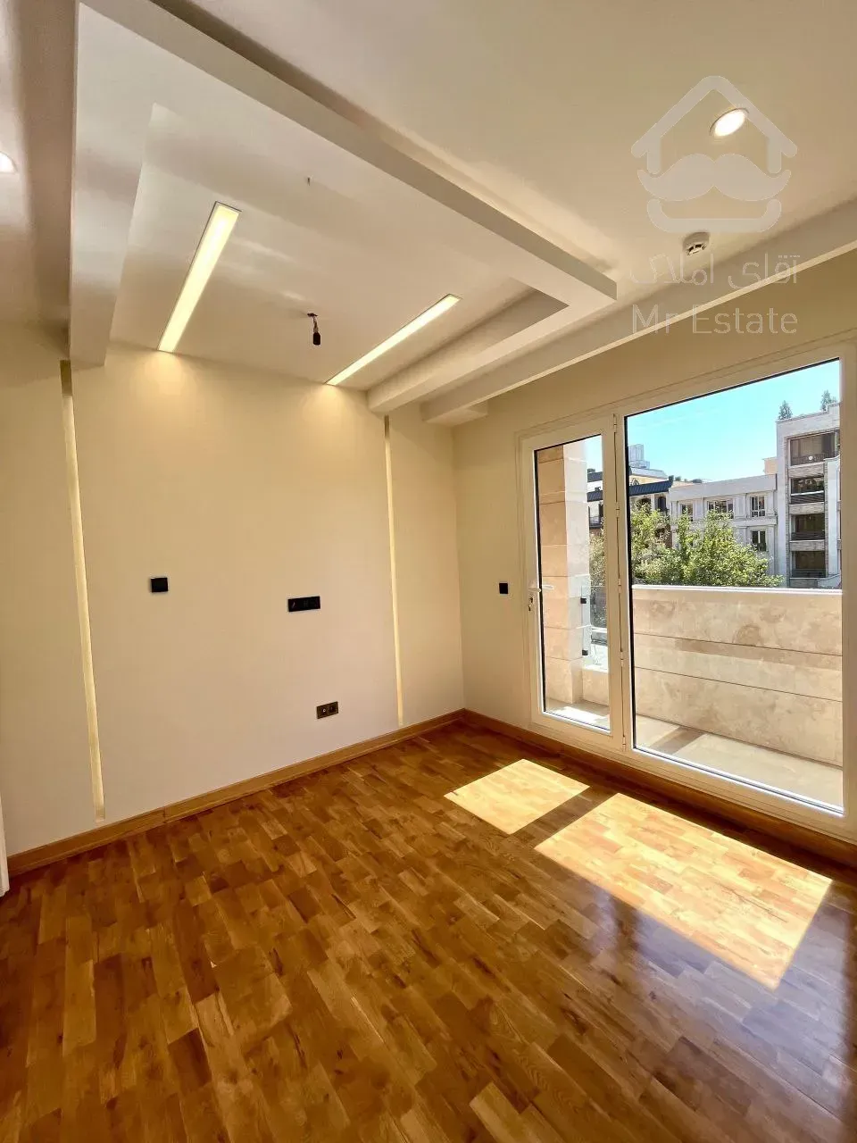 فروش آپارتمان 100 متری در زعفرانیه