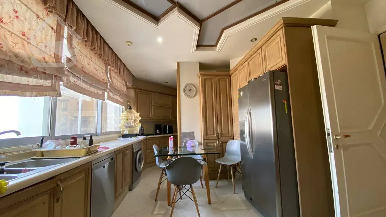 فروش آپارتمان 260 متری در زعفرانیه