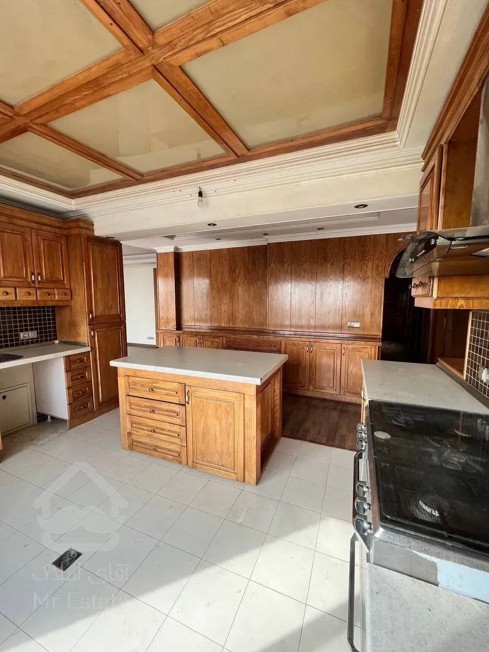 اجاره آپارتمان 164 متری در زعفرانیه