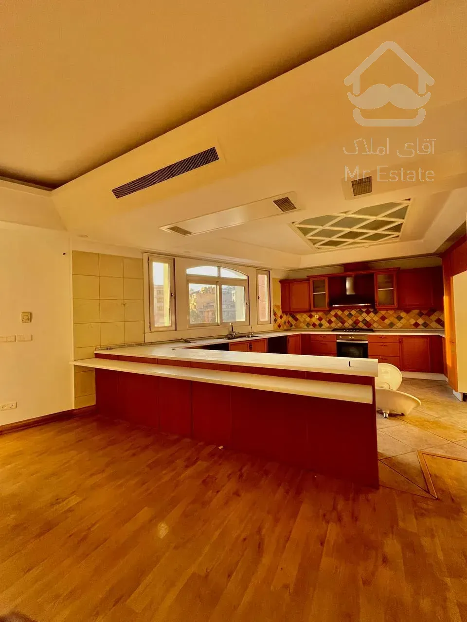 فروش آپارتمان 175 متری در زعفرانیه