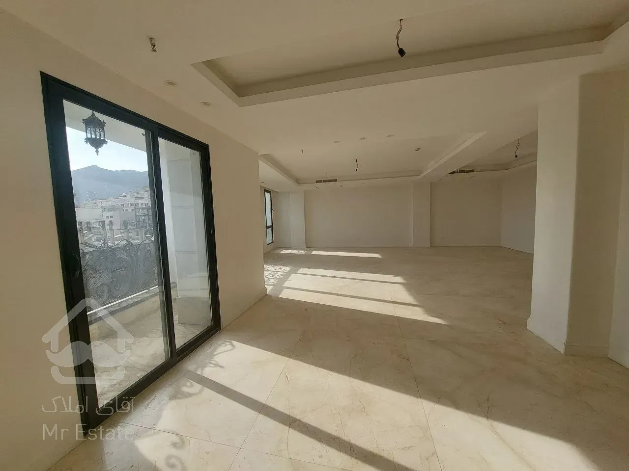 رهن آپارتمان 290 متری در ولنجک