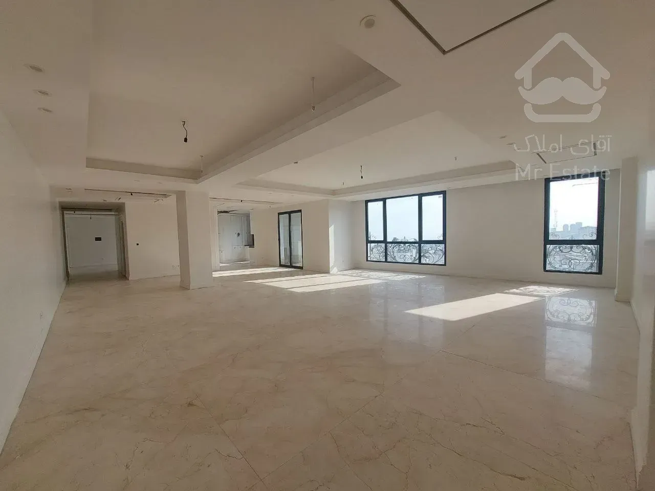 رهن آپارتمان 290 متری در ولنجک