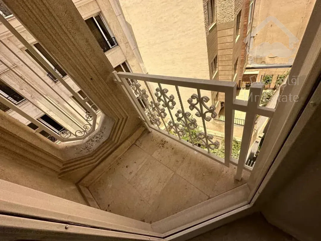 رهن آپارتمان 245 متری در زعفرانیه