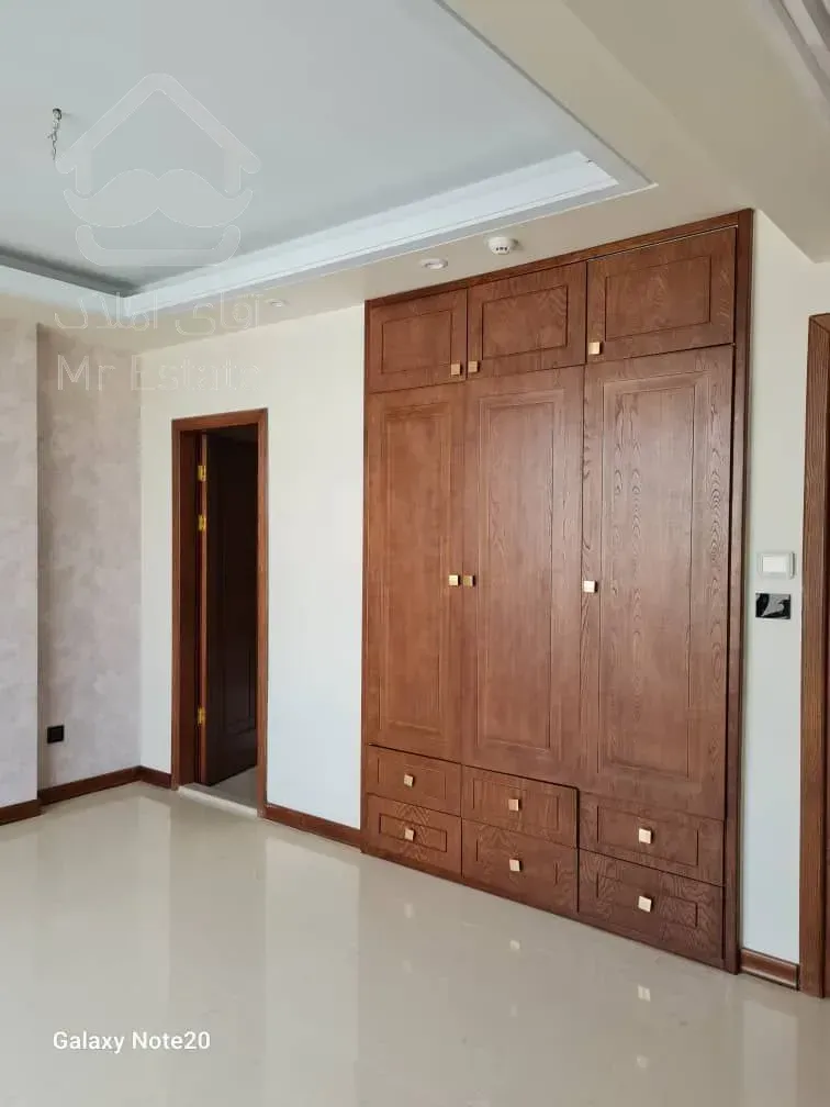 رهن آپارتمان 185 متری در ولنجک