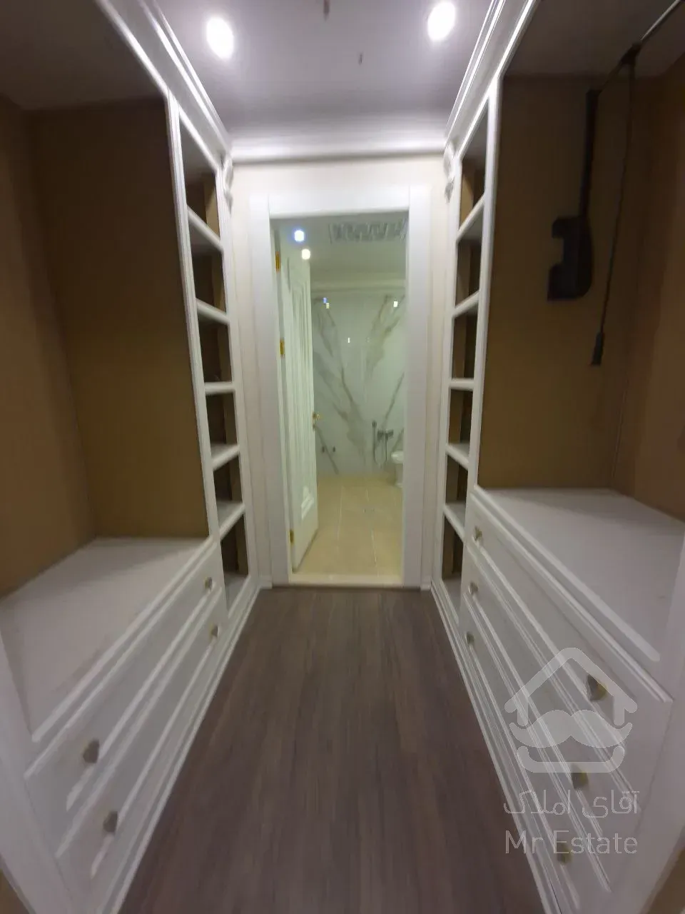 رهن آپارتمان 340 متری در ولنجک