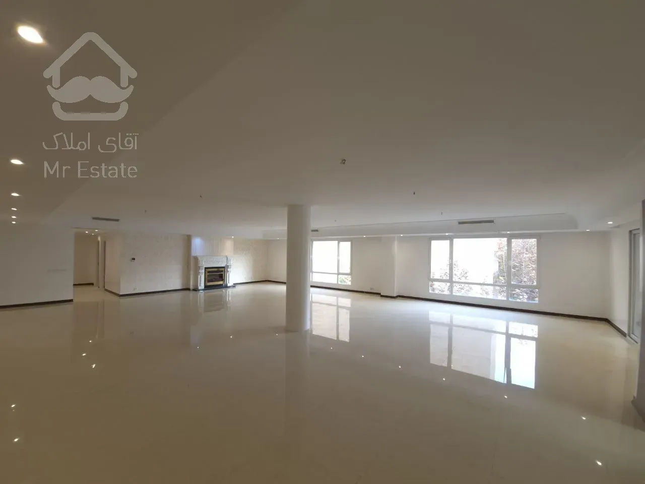 رهن آپارتمان 370 متری در زعفرانیه