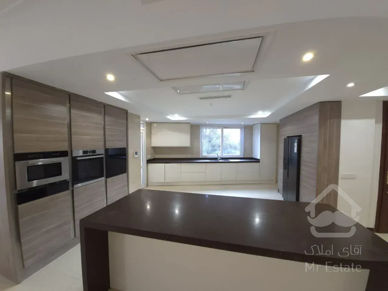 رهن آپارتمان 370 متری در زعفرانیه