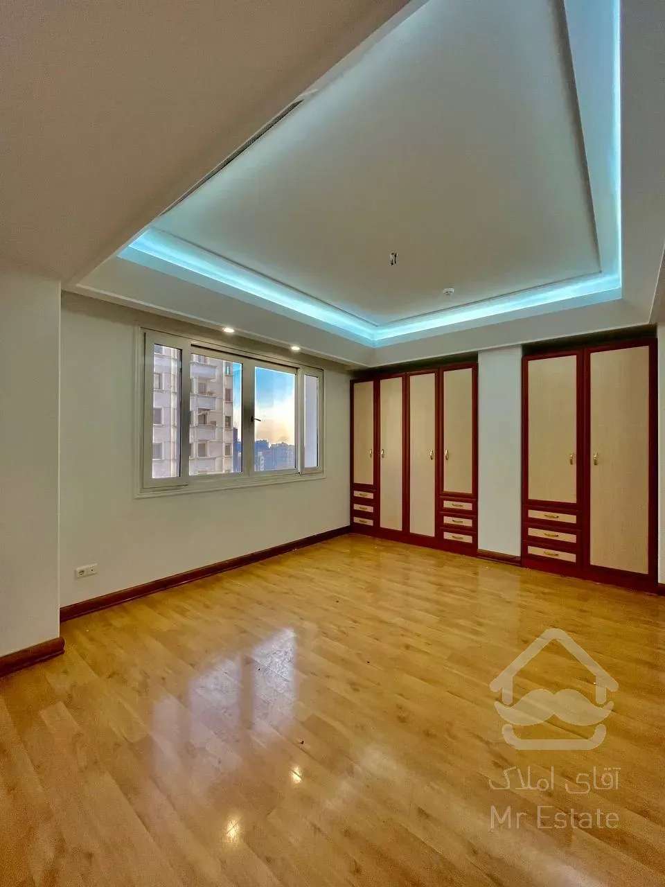 فروش آپارتمان 175 متری در زعفرانیه