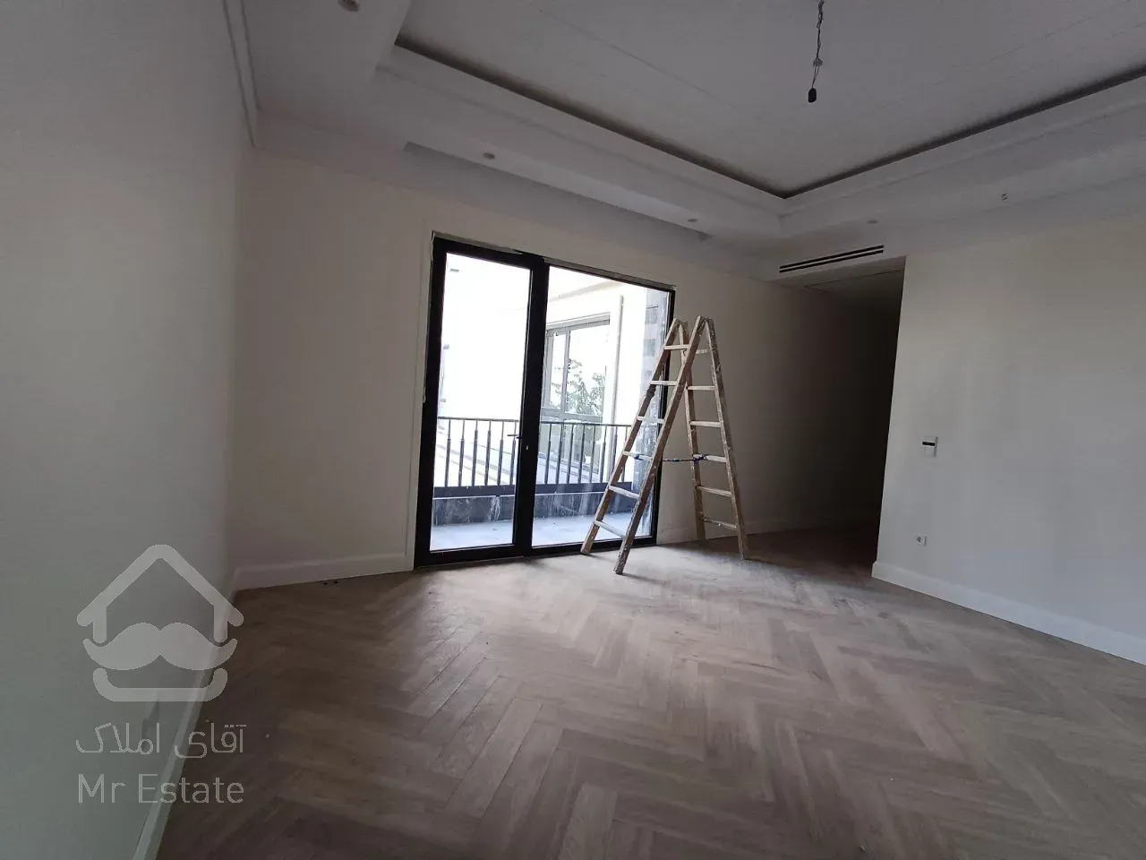 فروش آپارتمان 450 متری در زعفرانیه