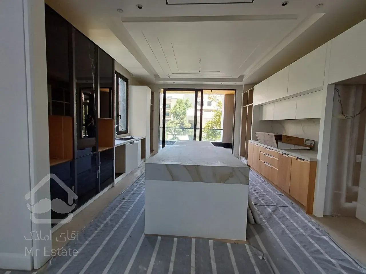 فروش آپارتمان 450 متری در زعفرانیه