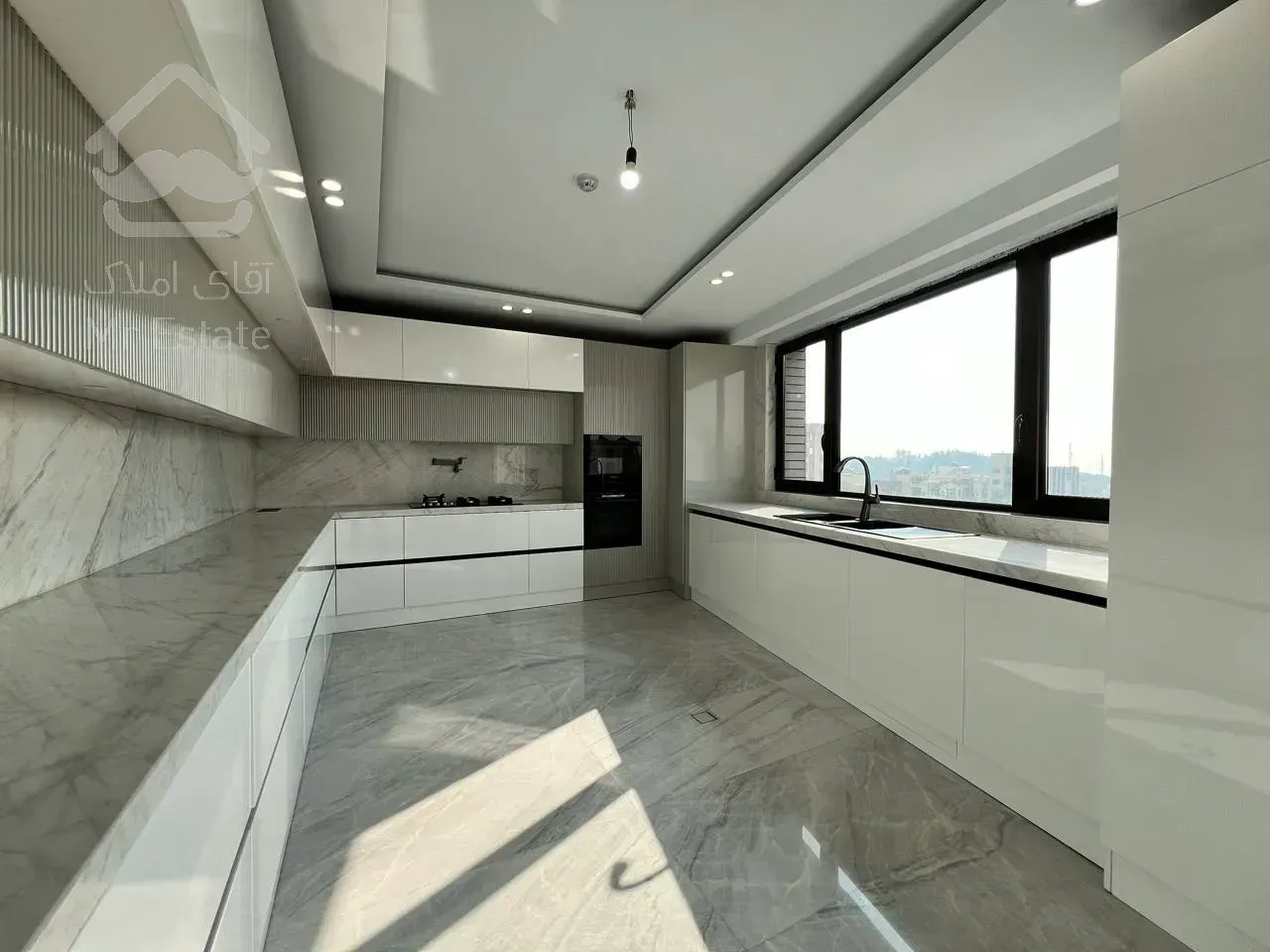 فروش آپارتمان 192 متری در محمودیه