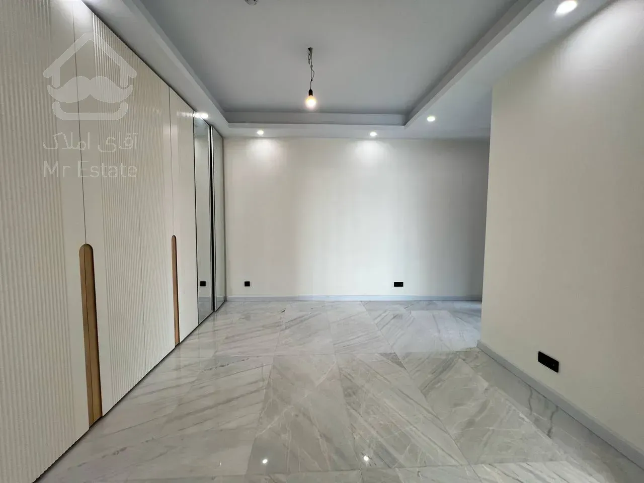 فروش آپارتمان 192 متری در محمودیه