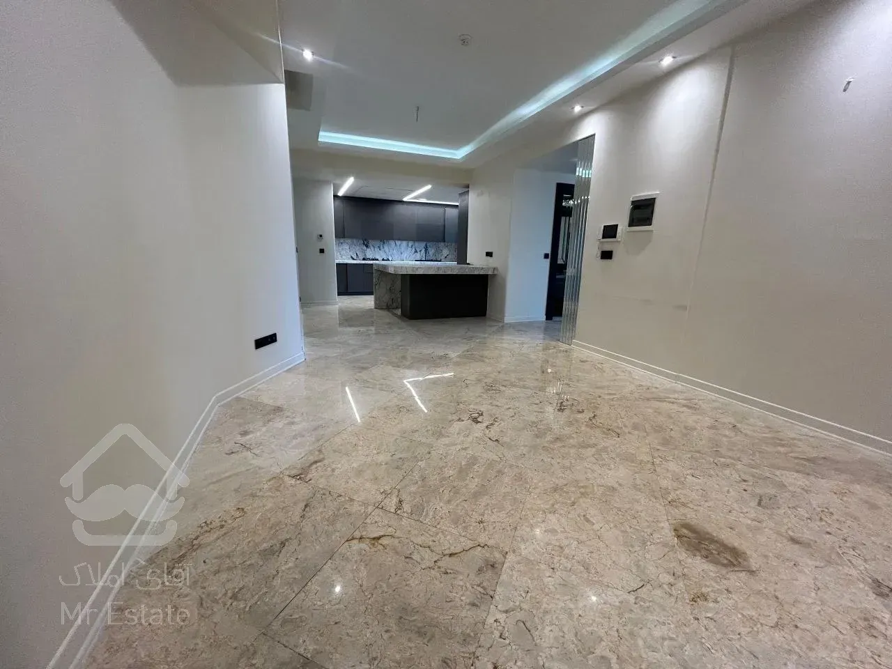 رهن آپارتمان 230 متری در زعفرانیه