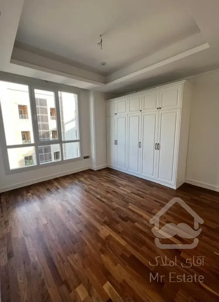 فروش آپارتمان 275 متری در زعفرانیه