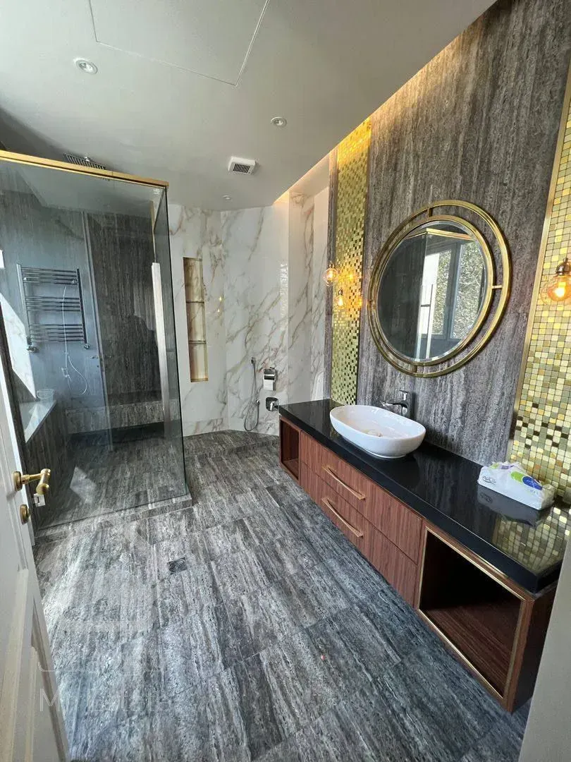 رهن آپارتمان 550 متری در محمودیه