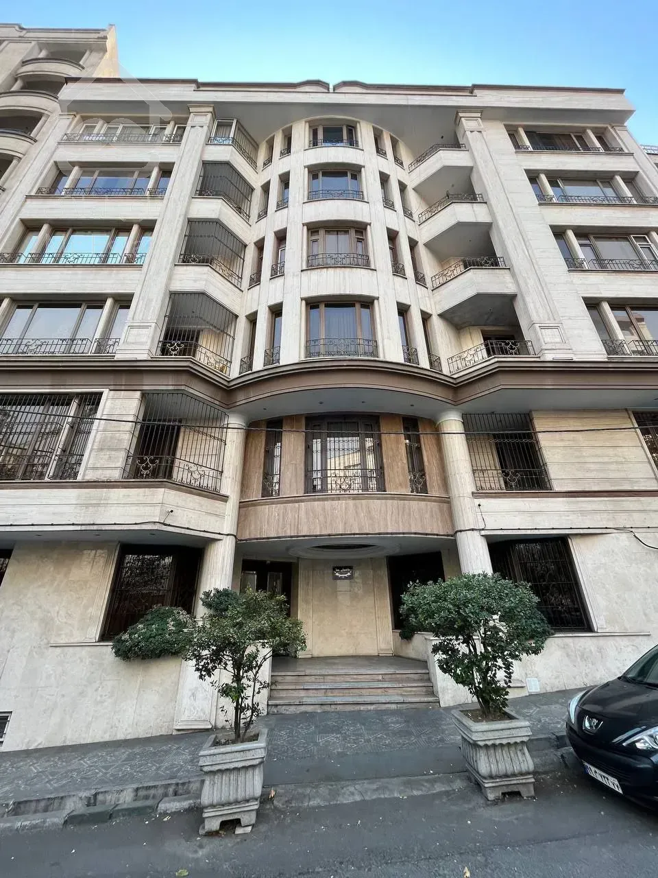 اجاره آپارتمان 210 متری در زعفرانیه