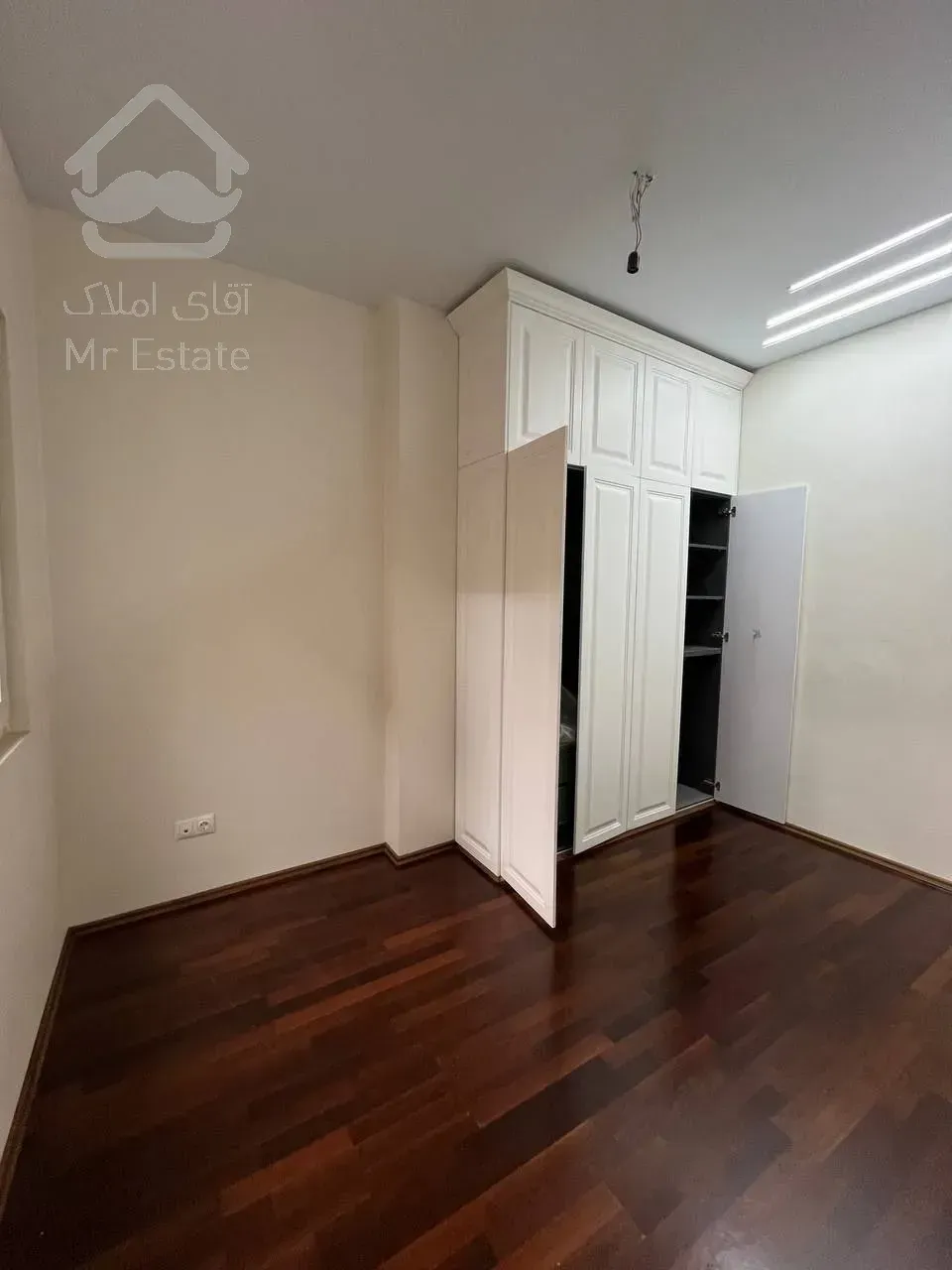 فروش آپارتمان 163 متری در زعفرانیه