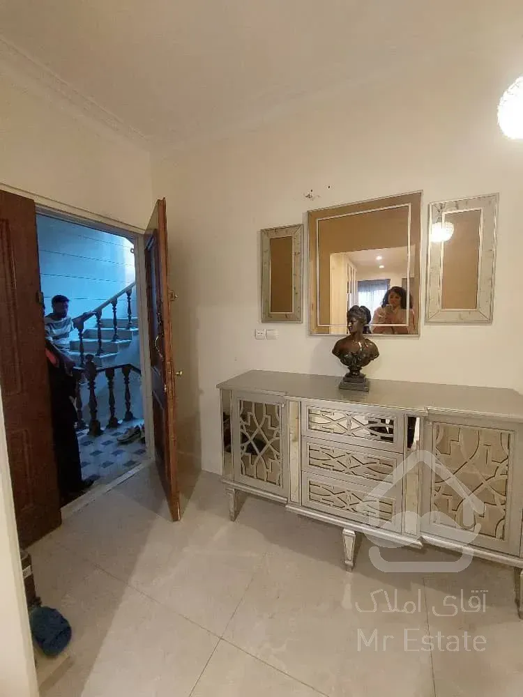 رهن آپارتمان 240 متری در ولنجک