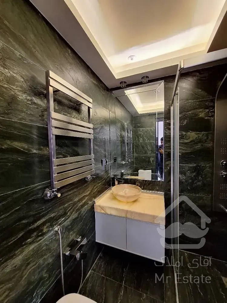 رهن آپارتمان 230 متری در زعفرانیه