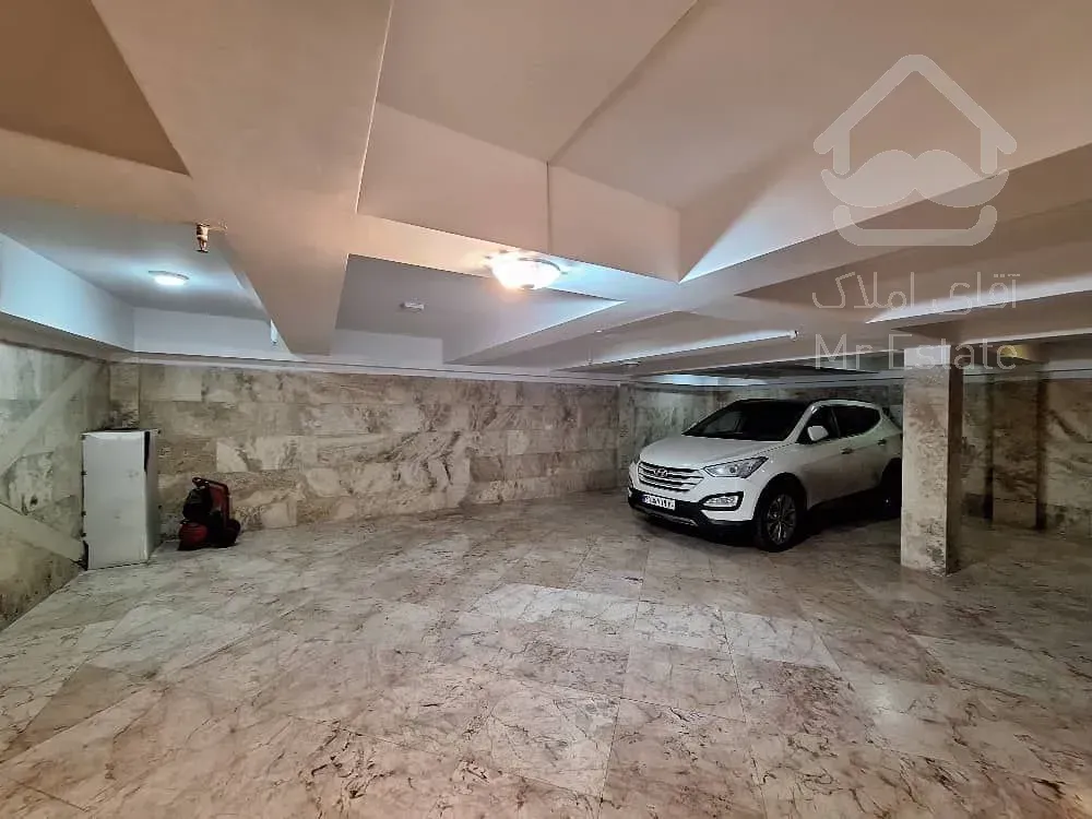 رهن آپارتمان 230 متری در زعفرانیه