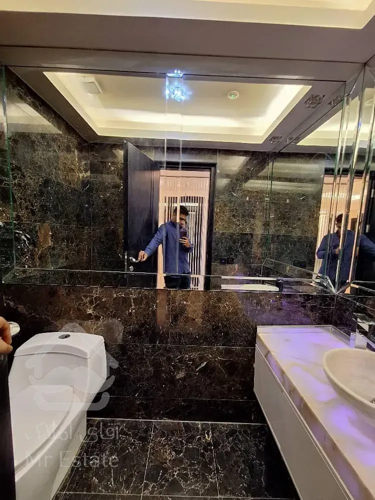 رهن آپارتمان 230 متری در زعفرانیه