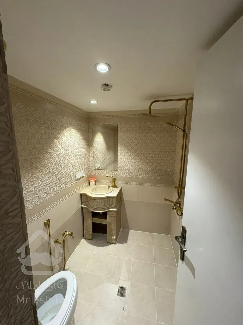 اجاره آپارتمان 165 متری در زعفرانیه