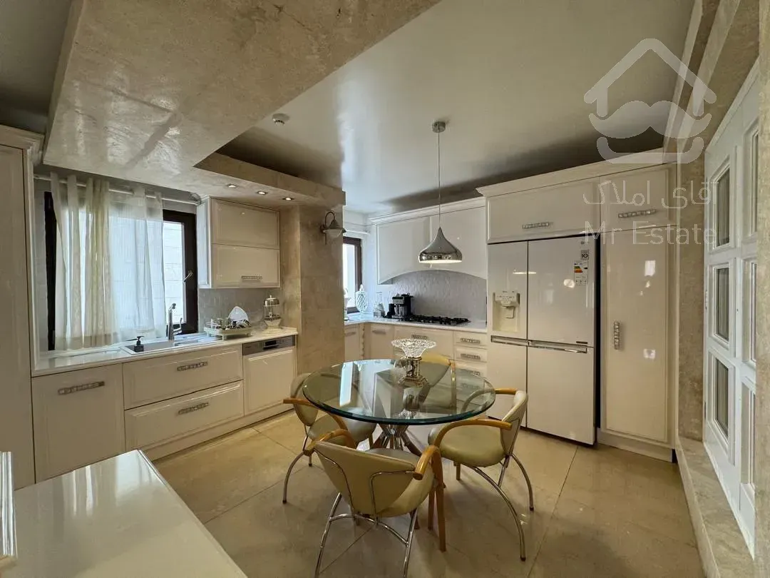 فروش آپارتمان 300 متری در زعفرانیه