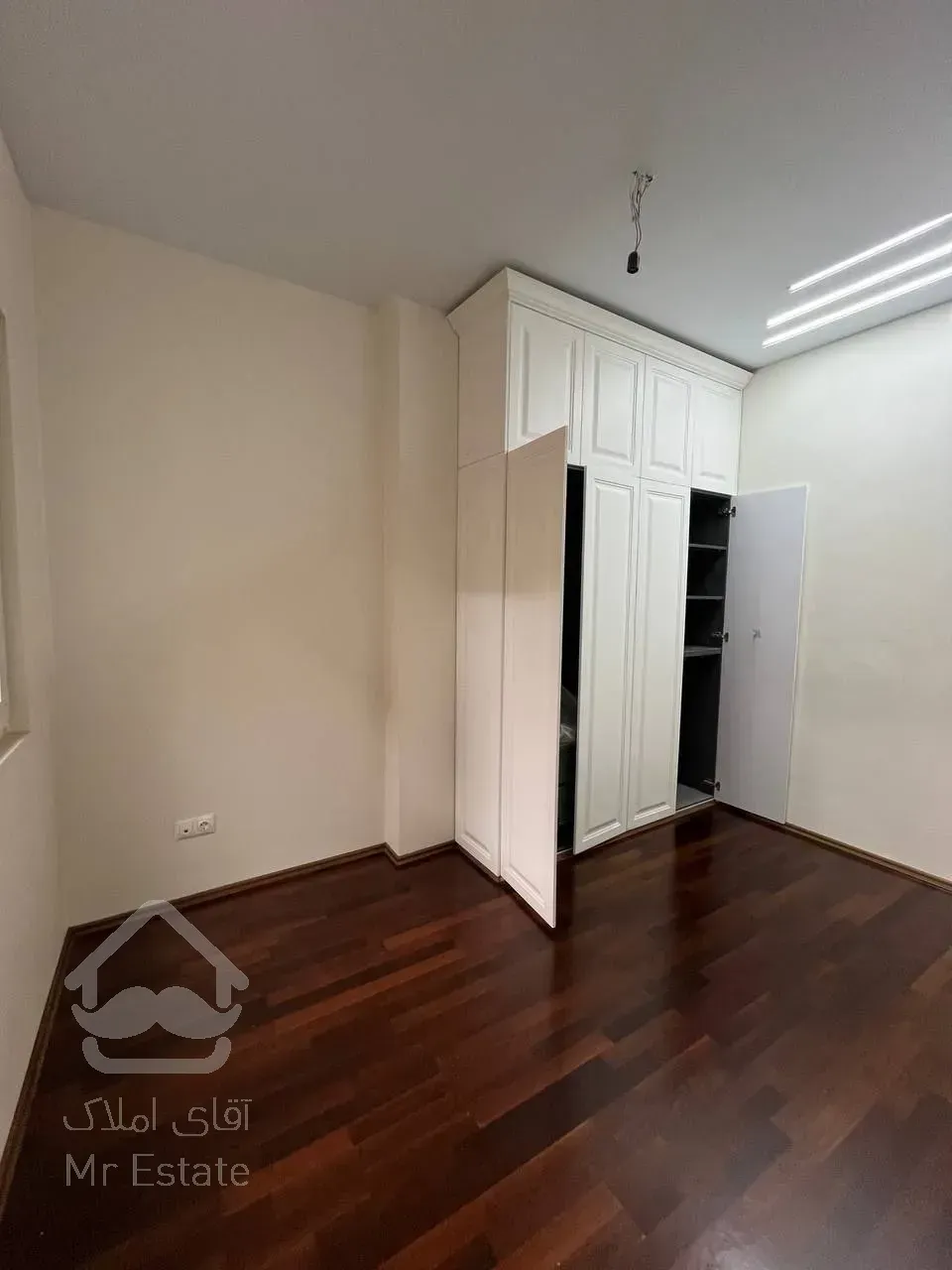 فروش آپارتمان 163 متری در زعفرانیه