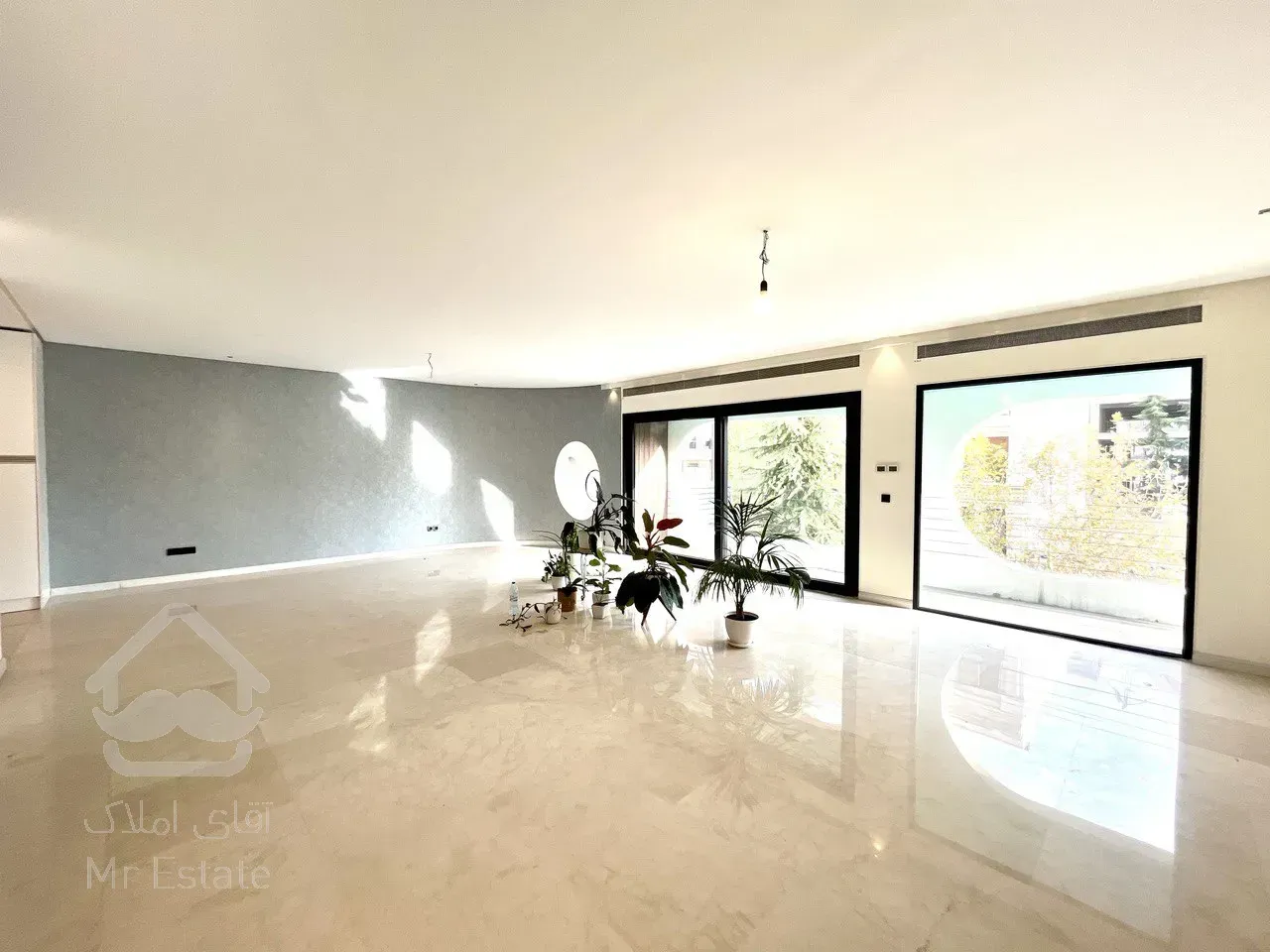 فروش آپارتمان 217 متری در زعفرانیه