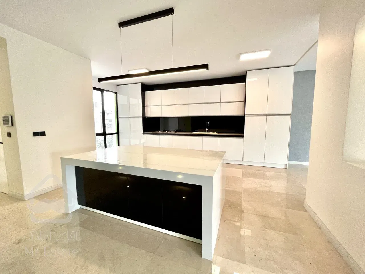 فروش آپارتمان 217 متری در زعفرانیه