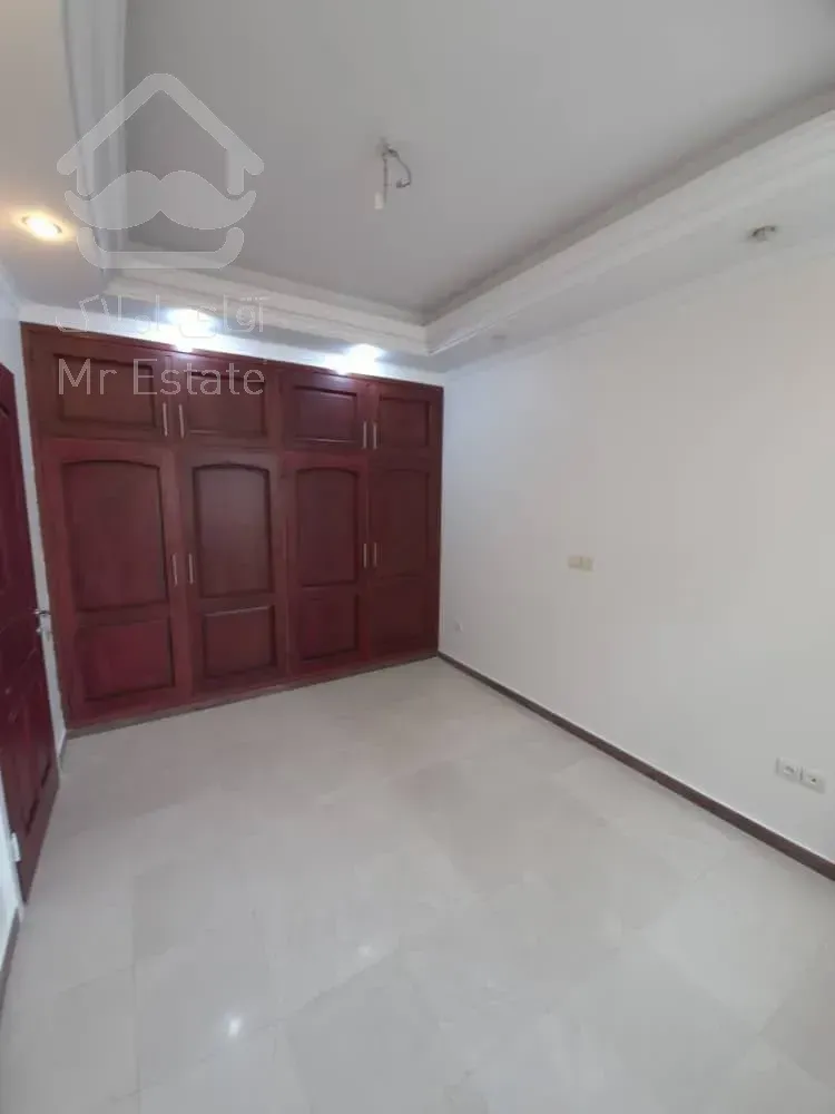 رهن آپارتمان 175 متری در محمودیه