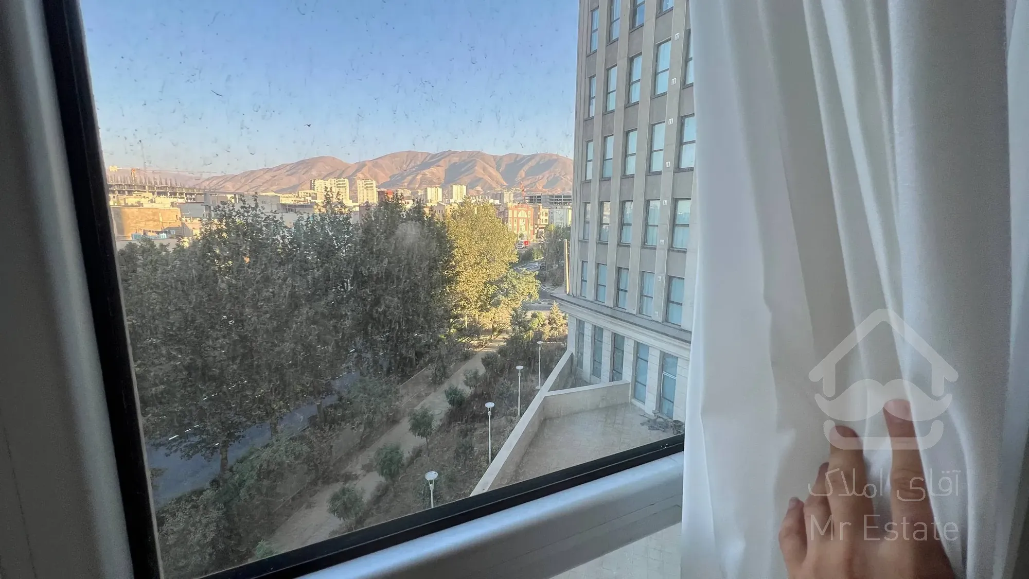 100 متری در برج پردیس المپیک پردیس المپیک