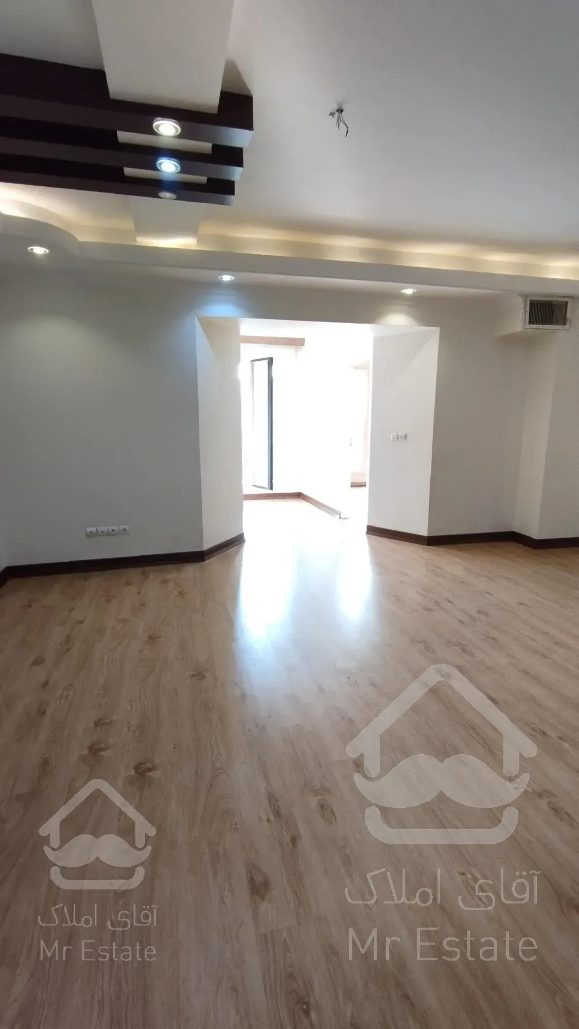 ۸۰متر*فول امکانات*سالن پرده خور جنوبی