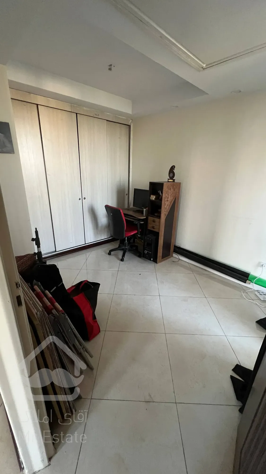 100 متری در برج پردیس المپیک پردیس المپیک